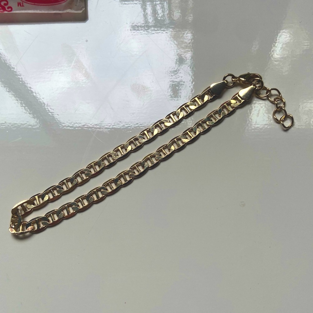 GOLD CHAIN BRACELET